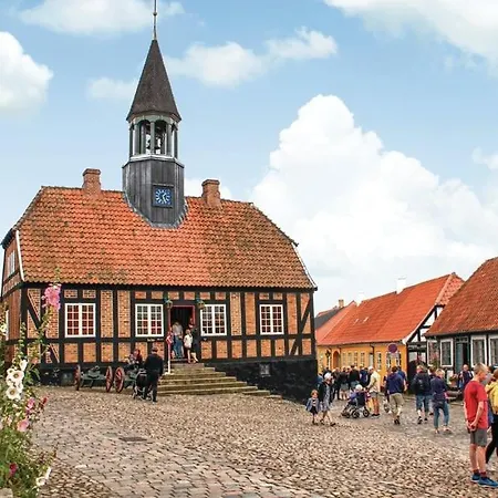 Pool And Wilderness Bath House * Ebeltoft